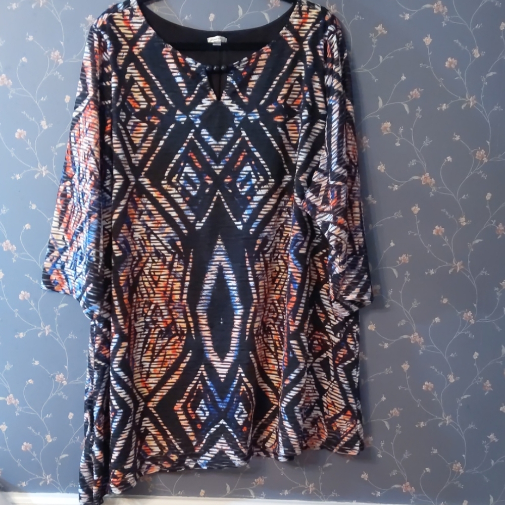 Avenue size 30/32 asymmetrical blouse cutout outer